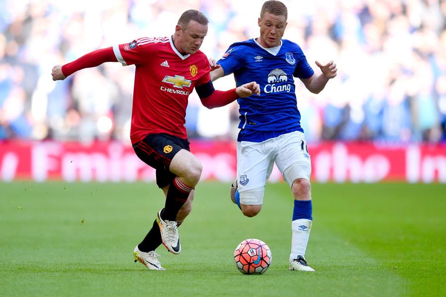 Wayne Rooney and James McCarthy ()