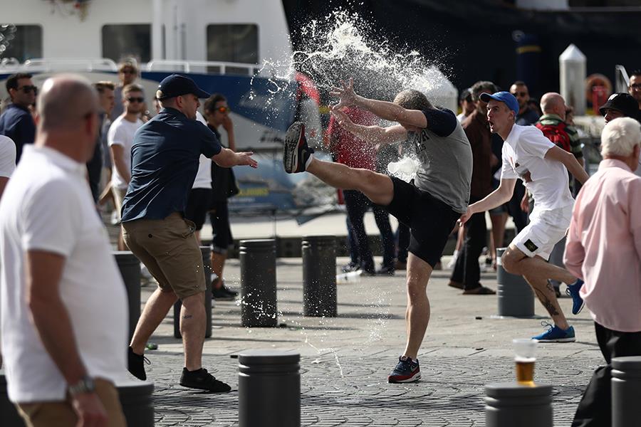 Euro 2016 fighting and fan violence ()