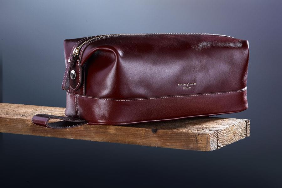 Aspinal of London leather washbag ()