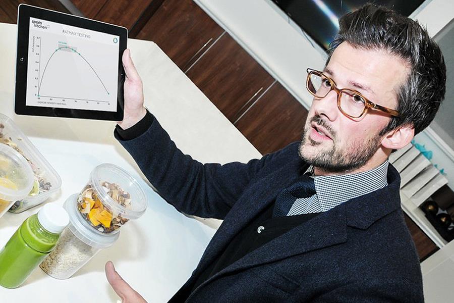 Performance Nutritionist James Collins FS magazine ()